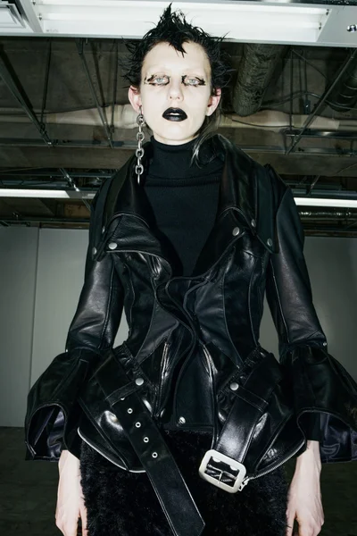 Look 8
